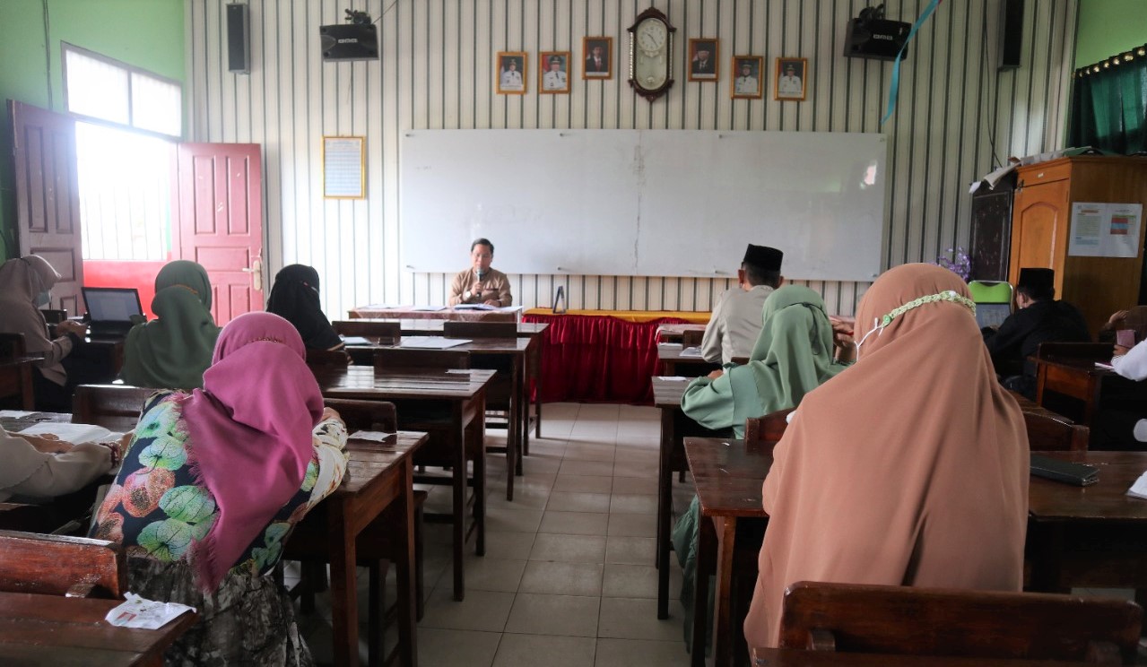 MIN 5 Bandar Lampung gelar rapat Persiapan Ujian Madrasah, Pelaksanaan Penerimaan ZIS, Buka Puasa Bersama dan PPDB TA 2022/2023